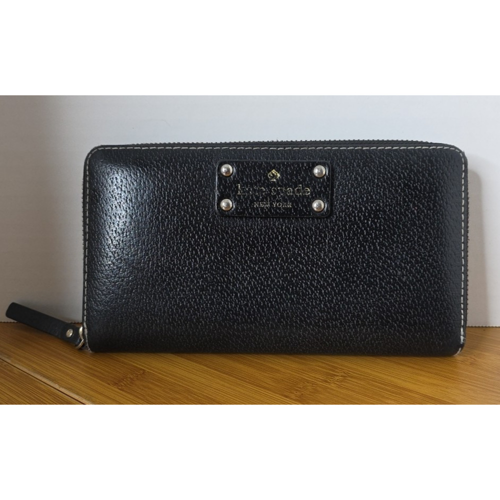 Kate Spade Black / Pink Zip Around Neda Pebbled Leather Wallet/ Purse/Clutch